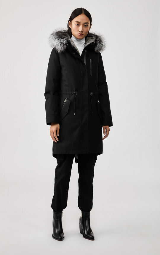 manteau Parka doublé de lapin et col en renard argente. 