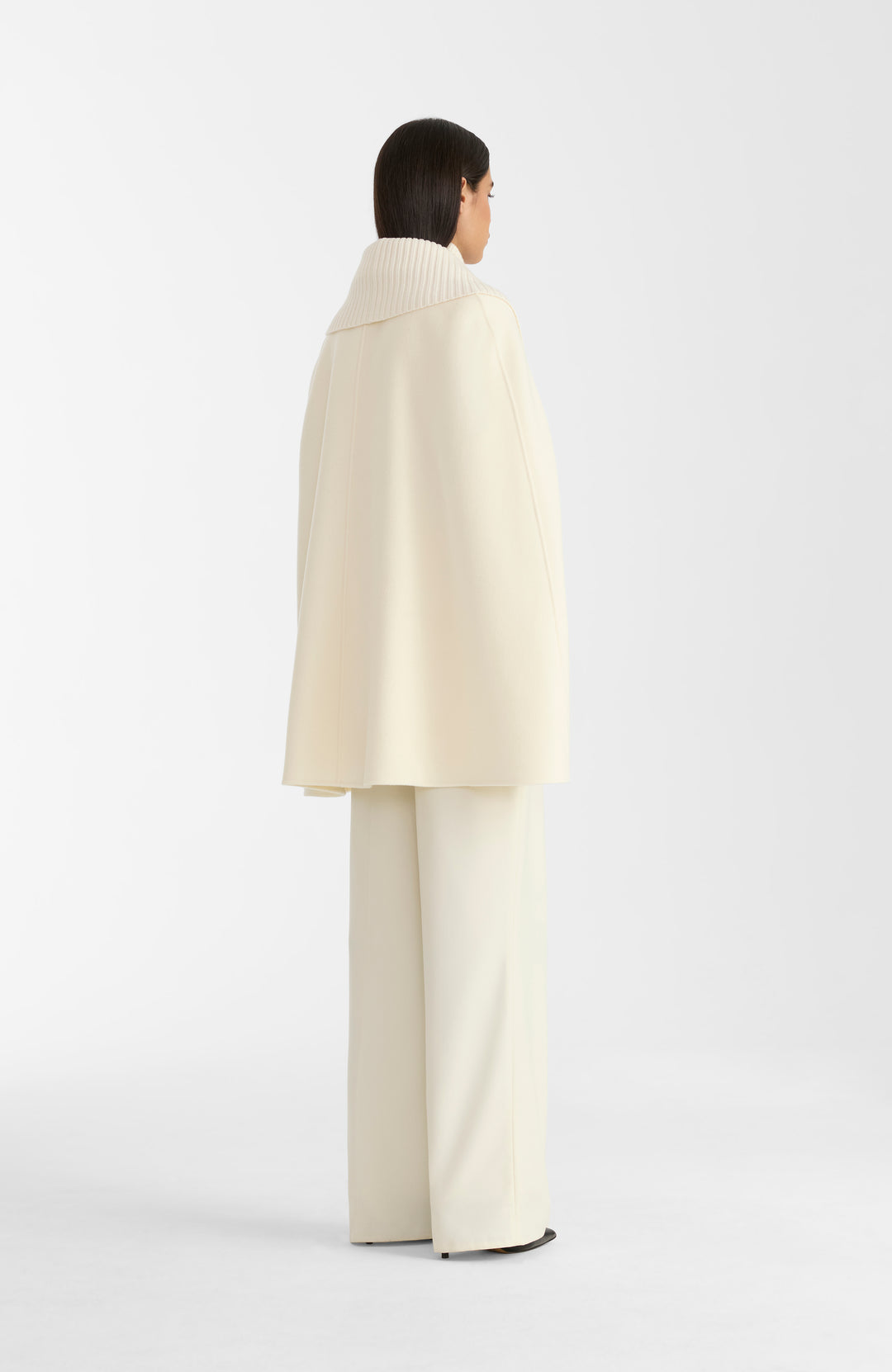 cape manteau en laine susie par Mackage 
